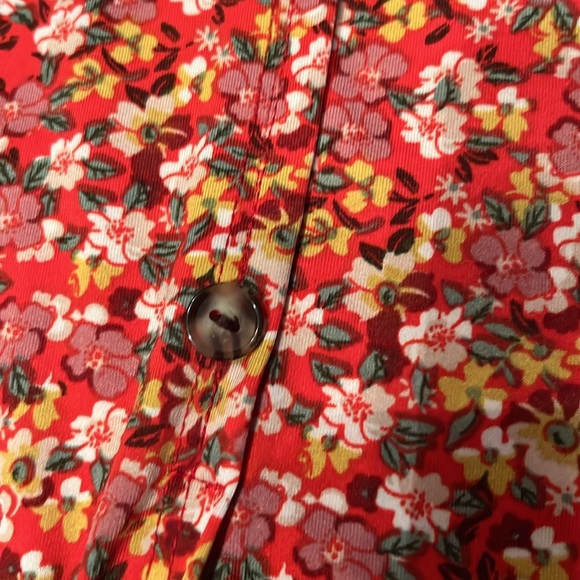 Like new Chris & Carol floral tie front top - Picture 9 of 13